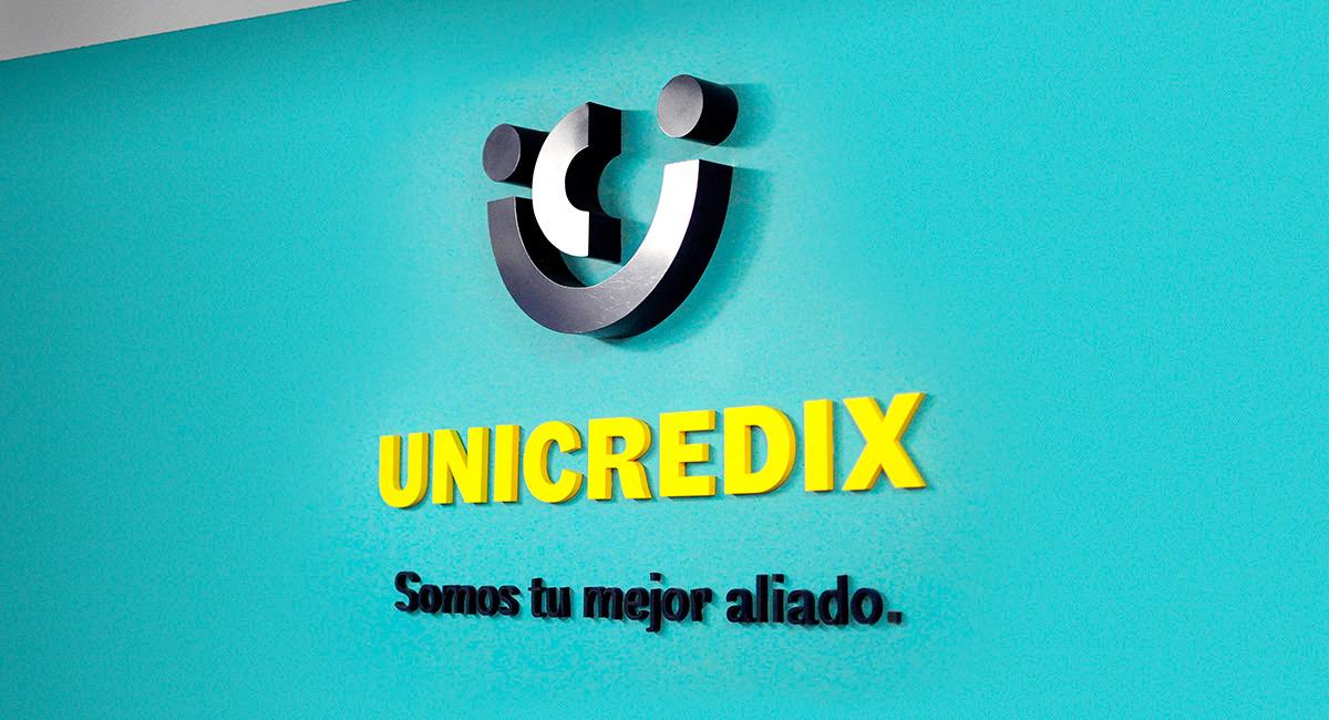 金融行業(yè)Unicredix公司標(biāo)志設(shè)計